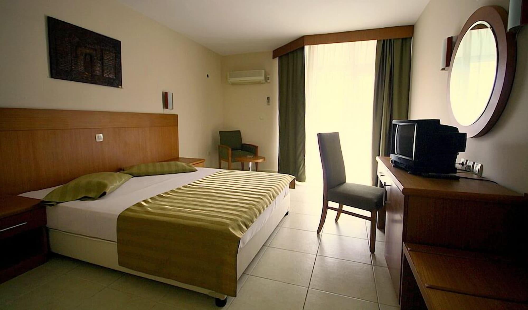 Surtel Hotel Kusadası Eksteriør bilde