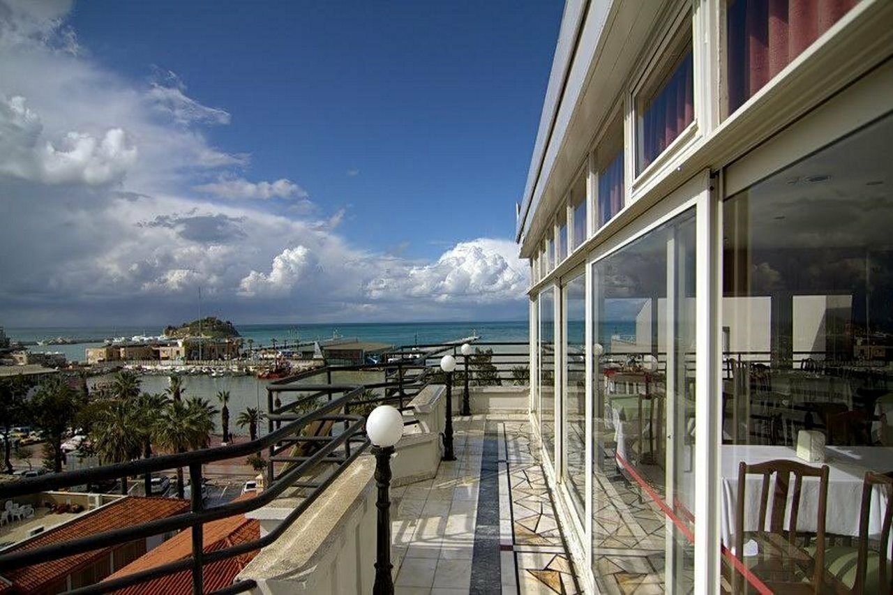 Surtel Hotel Kusadası Eksteriør bilde
